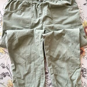 Vineyards vines  pants girls 14 Excellent preowned condition